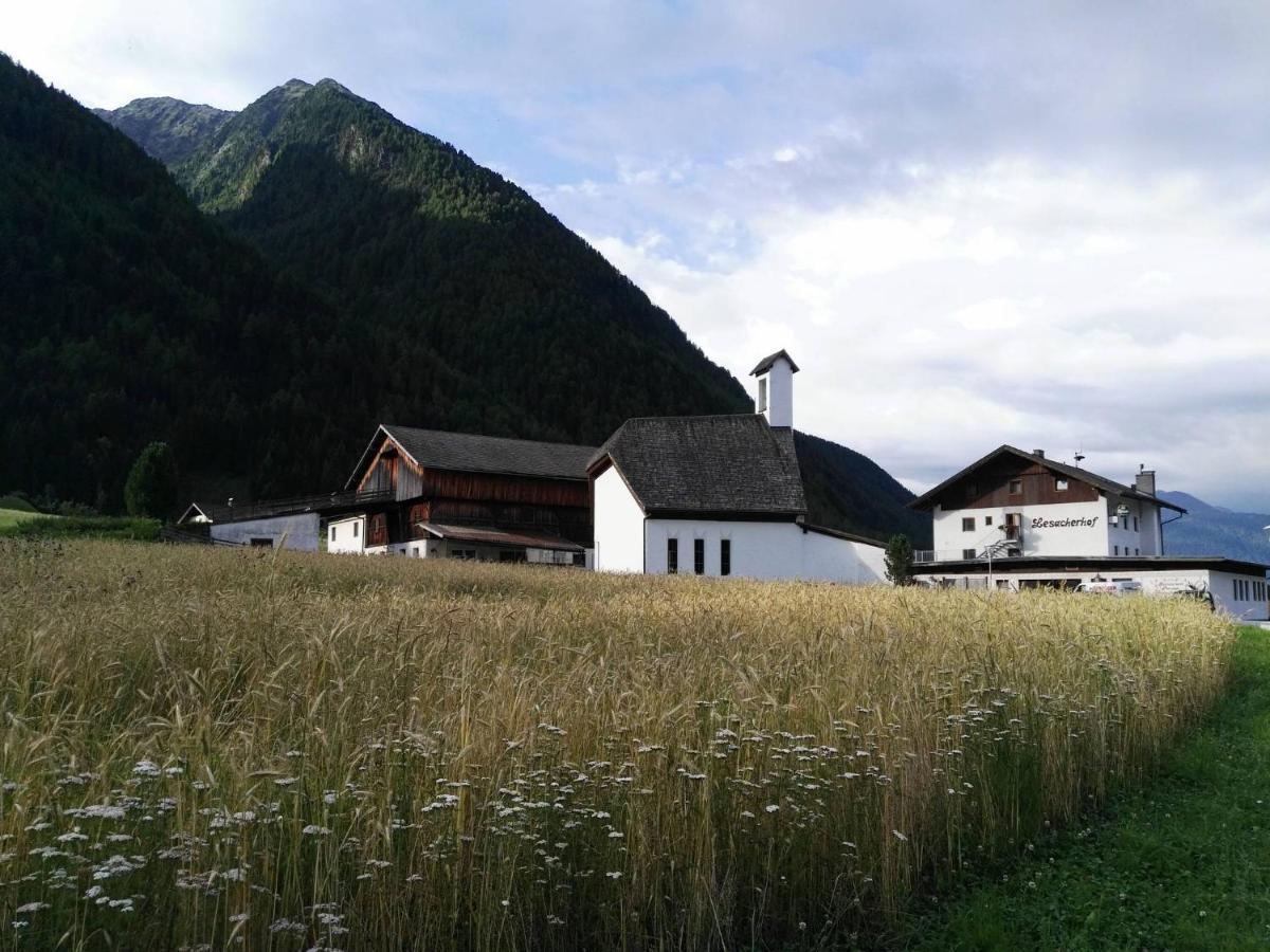 Lesacherhof Kals am Grossglockner Exterior photo